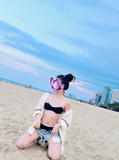 QUỲNH CHI - GÁI XINH SANG, QUÝ PHÁI, THOẢ SỨC THĂNG HOA.