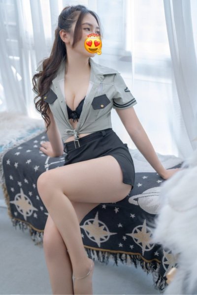 HOTGIRL UYÊN CHERRY - HÀNG SIÊU VIP